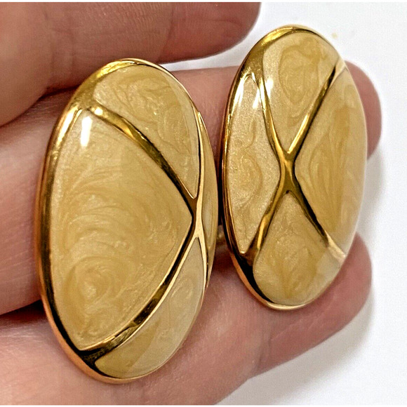 Napier Vintage Clip On Earrings 1980s Boss Lady Oval Goldtone & Golden Enamel - Picture 3 of 7